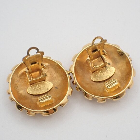 CHANEL CC Logo Round Button Earrings Clip-On 2 5 Gold Vintage - Picture 5 of 9
